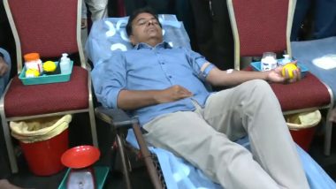 KT Rama Rao Donates Blood During Blood Donation Campaign in Hyderabad Ahead of Telangana Assembly Election 2023 (Watch Video)